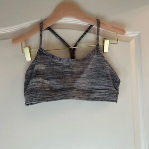 Lululemon Flow Y Nulu Sports Bra Size 6